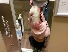 Amateur Elevator Blowjob