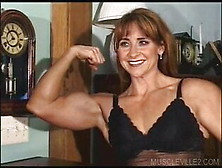 Rhonda D3Thl3Fs Biceps 4