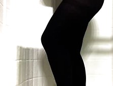 Really Desperate Tights Wetting (1280P). Mp4