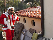 Черный Санта Клаус Подарил Гламурной Сучке Гиганский Черный Хуй