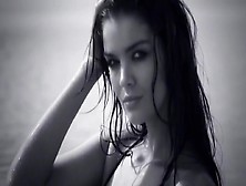 Natasha Barnard - Make Me Wet