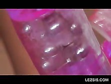 Lesbo Choco Girl Pussy Fucked With Vibrator