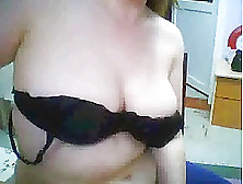 I'm Showing My Big Boobs In Amateur Webcam Video