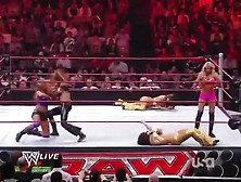 Raw 11-4-2009 Divas Battle Royal