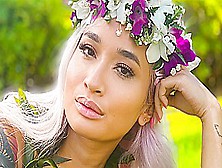 Lei'd In Hawaii With Avery Black - Vrfanservice