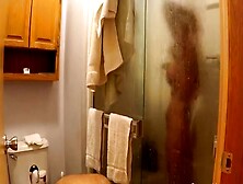 Amateur Pussy Showering