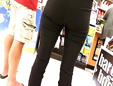 Petite Heart Ass On Albertsons College Girl With Dad