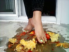 Missfoxfeet Crushing Tomatoes And Oranges With Sexy Feet