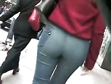 Good Ass Girl Walks Down The Street Moving Her Butt Right