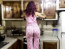 My 18 Year Old Stepdaughter's Ass In Pink Pajamas