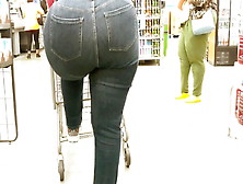 Enormous Rear-End Milf Teasing In Jeans...
