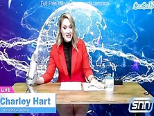 Camsoda - Babe Cougar Masturbates And Riding Sybian While Reading The News