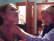 Mature Woman To Massage The Young Girl's Throat