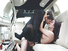Boss Man Scores In The Limo With Sexy Babe Vanessa Decker