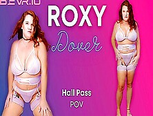 Roxy Dover In Hall Pass
