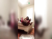 Gorgeous Ebony Babe Shitting In The Room