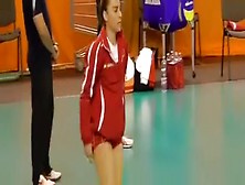 Athletic Cutie With A Nice Butt Warms Up Before The Match
