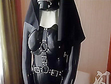 Intense Breathplay In Latex Catsuit And Gasmask