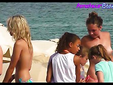 Voyeur Amateur Topless Beach Video