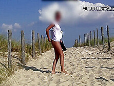 19 Years Cougar Brunette Teenie Naked At Beach