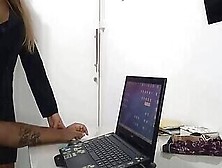 Tattooed Thick Shemale Helps A Dude With His Laptop And Fucked