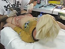 Tattoing Pussy