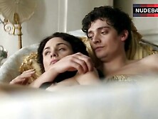 Tuppence Middleton Naked Boobs And Butt – War & Peace