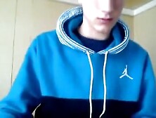 18Yo Italian Str8 Boy Shows His Beautiful Ass On Cam