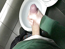 Omg ! Risky Wanking Off In Publick Toilet (23Cm)/teen Boy /young/huge Load/