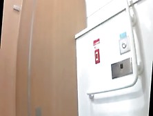 Japanese Toilet-Peeping