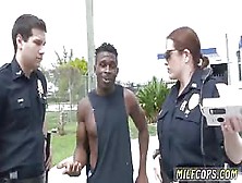 Cheerleader Police Xxx Black Suspect Taken On A Harsh Ride
