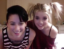Sunniskyes Webcam Show At 03/17/15 10:01 From Chaturbate