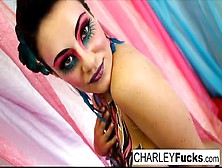 Schönes Babe Charley Chase Beim Erotischen Tanz In Solo