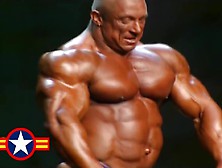 Musclebull Markus Ruhl - 1999 Mr. Olympia Posing Routine