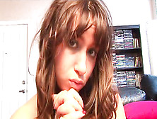 Amateur Brunette Is Sucking Her Fingers On The Webcam