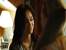 Megan Fox & Amanda Seyfried Full Lesbian Scene