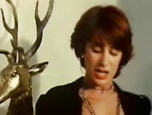 Ellen Earl In Dans La Chaleur De Julie (1975)