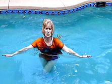 American Mature,  Schwimmbad,  In The Pool