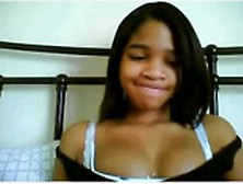 Ninfeta Negra Na Webcam