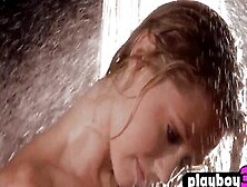 Incredible Blonde Camgirl Kelly Carrington Enjoyed Soak Teasing Totally Nude