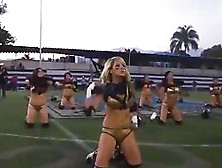 Bikini Football 04