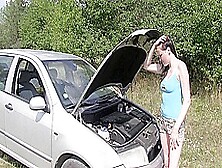 Kiara Gold Fucks The Stud That Helps Her When Her Car Overheats - Bang