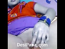 Indian Masturbates Fucking Her Juicy Twat With Fingers