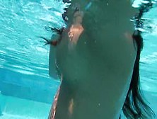 Hot Underwater Dildo With Diana