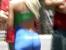Girl With Sexy Butt In Tight Pants Filmed On Voyeur Cam