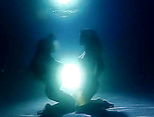 Lesbo Underwater N