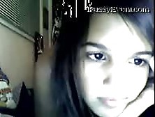 Bella Adolescente Gioca In Web Cam
