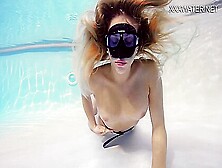 Orgasmic Underwater Masturbation By Sophie Murena