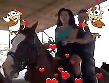Babe Enjoys Foreplay With Man While Riding Horse
