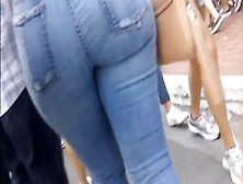 Amzing Nrunette With Bubble Booty In Tight Jeans